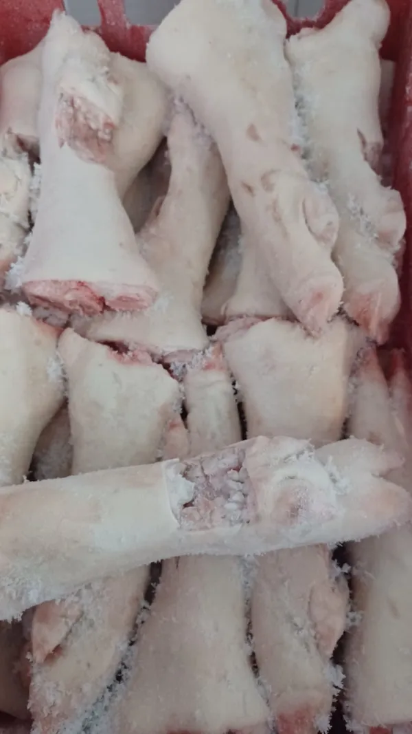 Pork hind feet 2