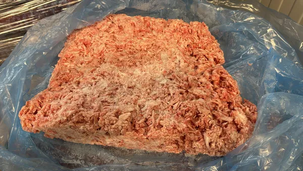 Frozen Chicken bones Petfood 2