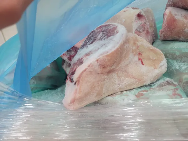 Frozen pork front shank bone in, with skin
