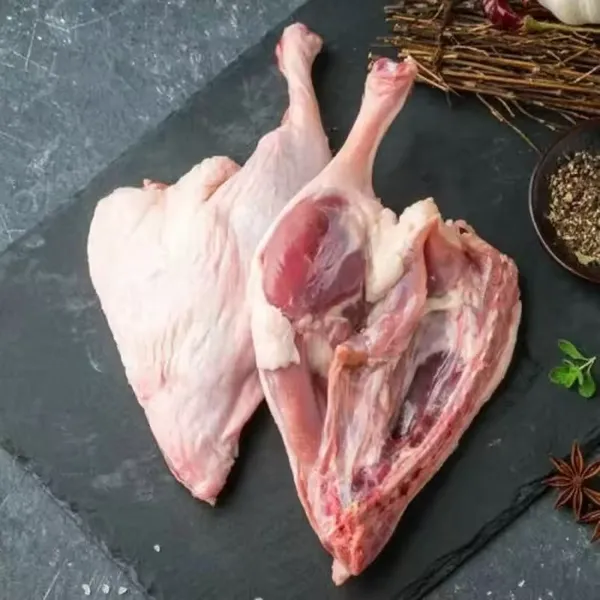 Frozen Premium Duck Leg Quarters – Skin-On, Bone-In, Export Quality for Foodservice & Processing 4