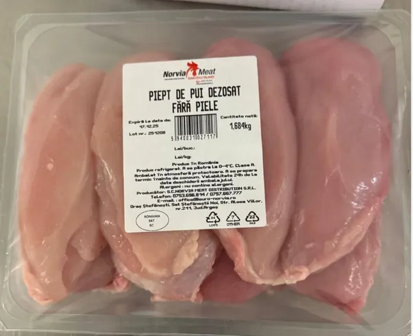 BONELESS, SKINLESS CHICKEN BREAST FROZEN OR IN ATHMOSPHERE CASEROLLE
