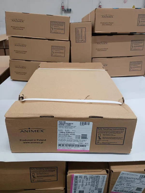 Frozen pork tenderloin // with head // w/o chain//1 piece vac// 10 kg carton 2