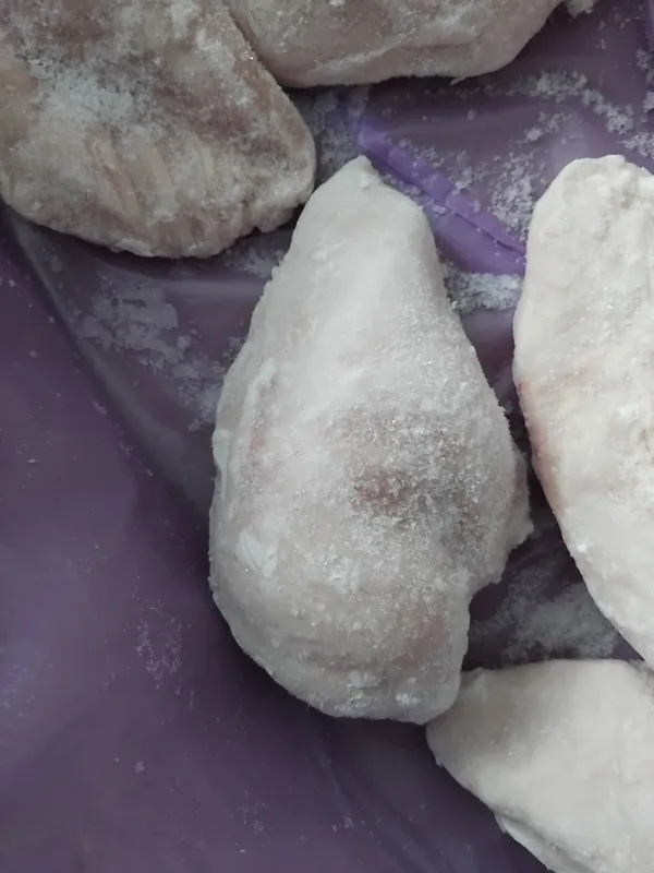 Frozen Chicken Fillet with Inner  2