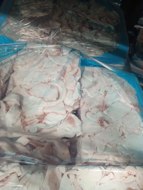 Frozen pork hard cutting fat 2