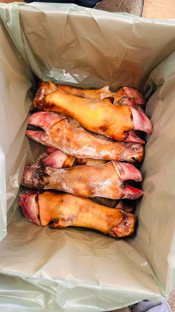 Frozen Beef Feet - Cleaned & High Quality (A-Grade) 3