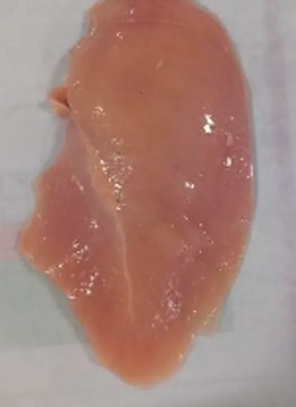 Frozen horizontal/vertical cut chicken breast fillet 110-130g 3