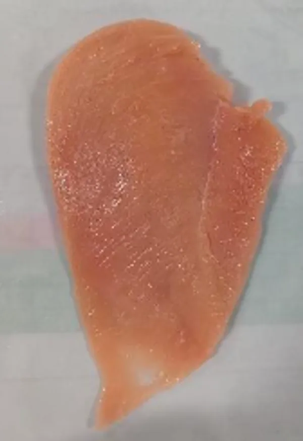 Frozen horizontal/vertical cut chicken breast fillet 110-130g 4