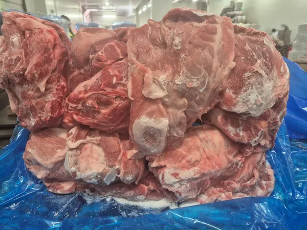 Fozen pork collar boneless - small 9