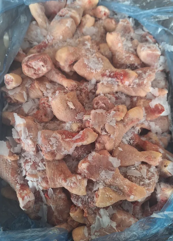 Frozen chicken drumsticks B grade 3