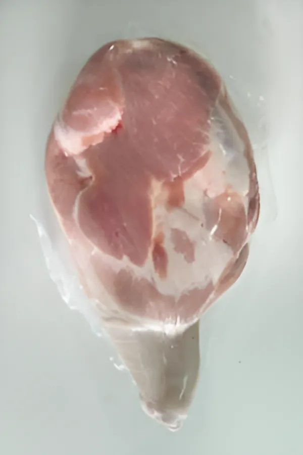 PORK - Suckling pig - Shoulder 650-1000gr 3