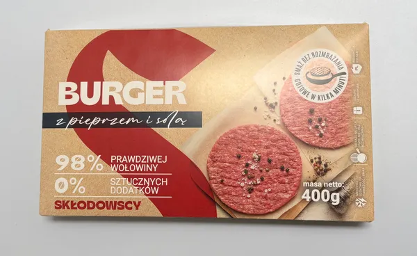 Beef burgers with salt and pepper 98% 4