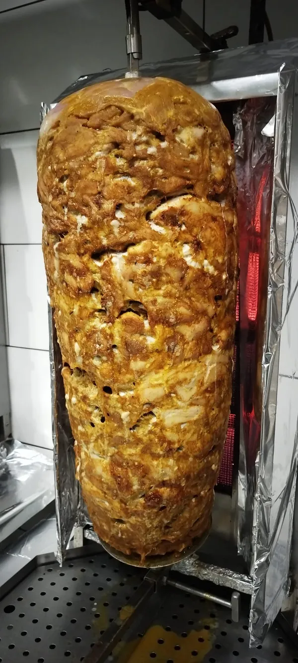 Fresh frozen chicken kebab (70% chicken breast, 30 % chicken quater) 2
