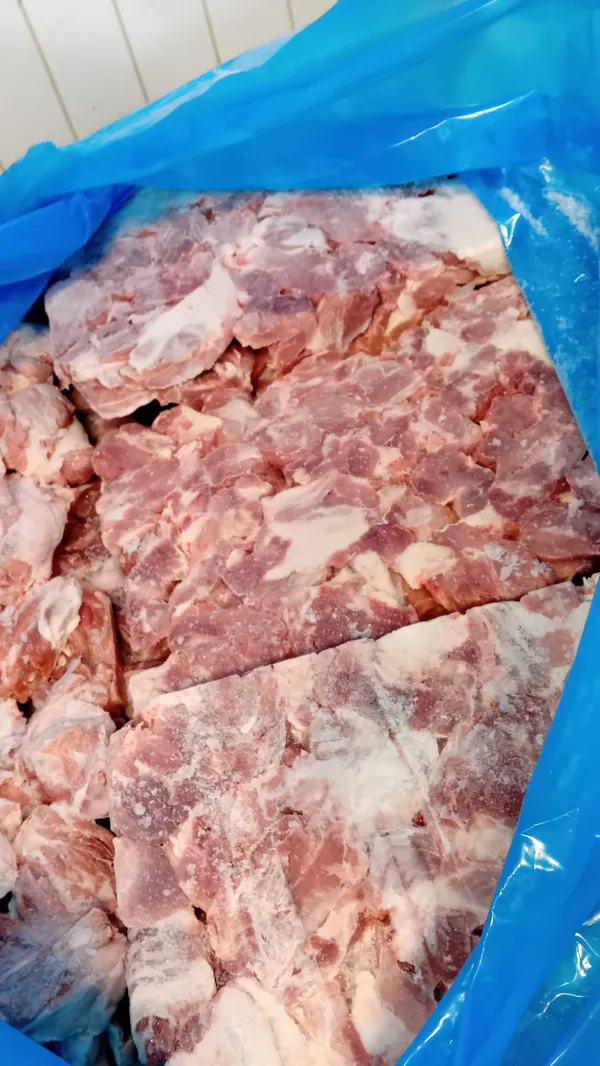 Frozen pork shank meat, skinless - boneless, in naked block or poliblok 2