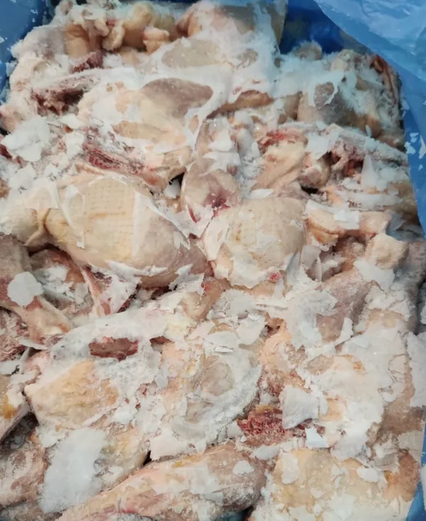 Frozen chicken leg meat 4