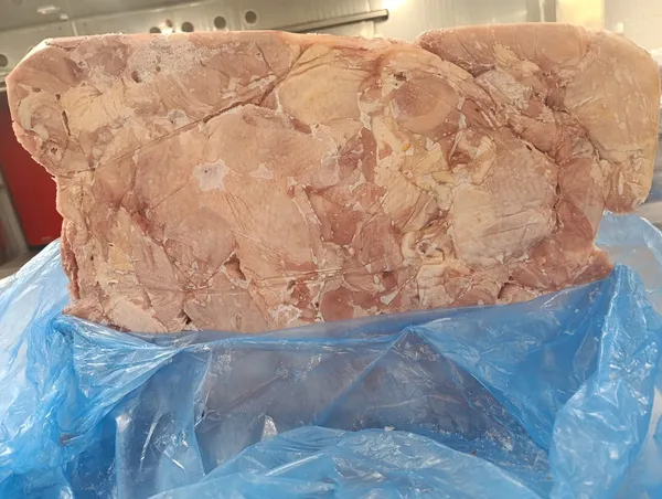 Chciken Legmeat Skin ON 2