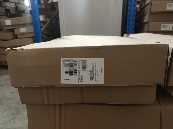 Frozen whole heavy hen 4