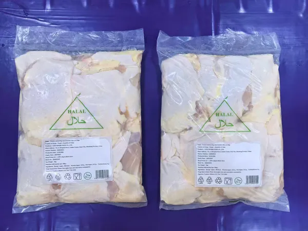 Skin-on chicken thigh meat 3