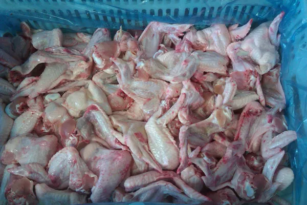Frozen chicken wings B grade 4