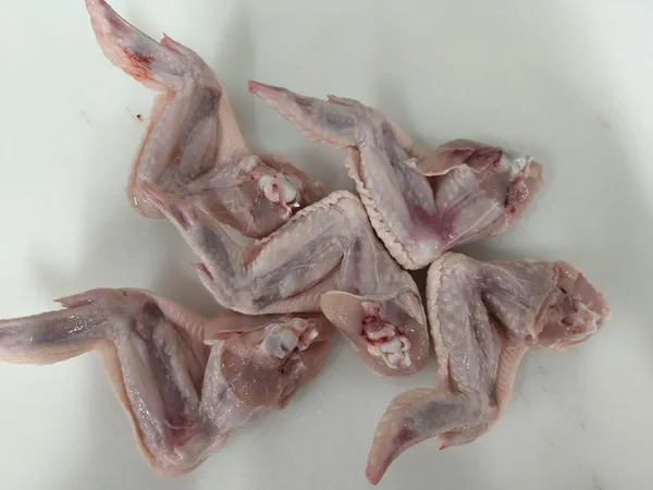 Frozen chicken wings 3j. 3