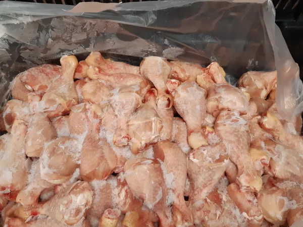 Frozen chicken drumsticks, bone in, skin on 2