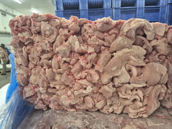 Pork frozen 80/20 naked block