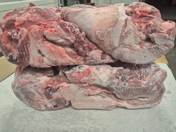 Frozen SOW bonless Shoulder 3