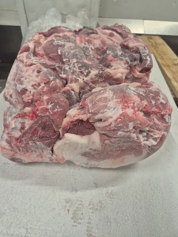 Frozen SOW bonless Shoulder 9