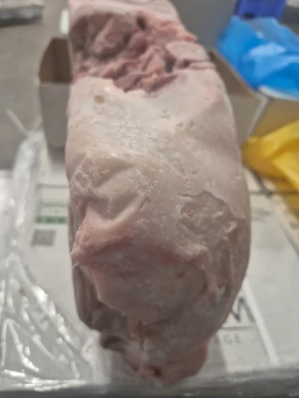 Pork shoulder boneless fat cover 5 mm 6