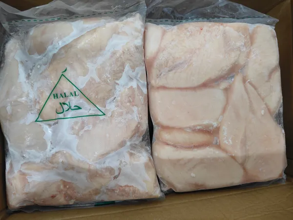 Frozen chicken breast, boneless 3