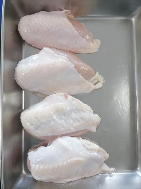 Frozen chicken breast, boneless 2