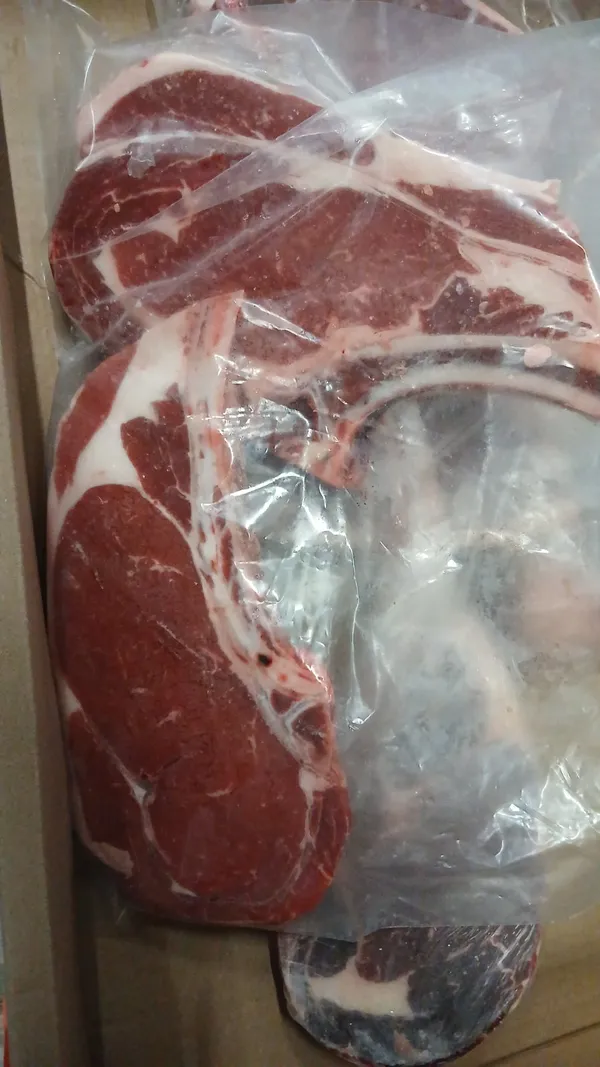 Bone-in Ribeye Black Angus, Irish Beef 2