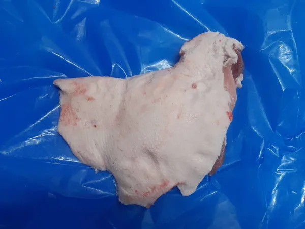 Frozen pork jowl 4