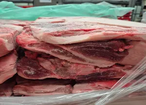 Pork jowl rindless