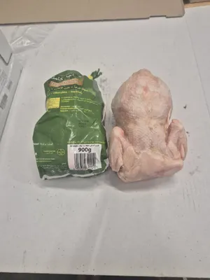 Whole chicken - 900 gr , ivp 10 pieces in carton , production 02.2026 , shelf life 12 months from production data .Possible with Halal certyfication .Price 1,95 eur exw.